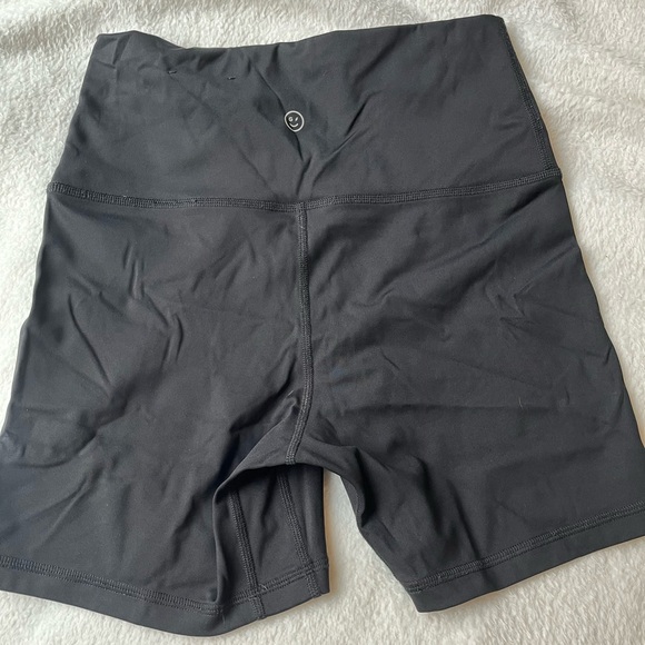 NWOT Gilly Hicks Energize Shorts Bundle - Picture 5 of 6